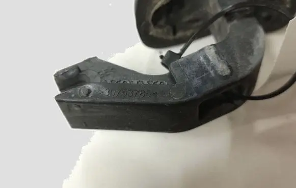Volvo V50 Front door exterior handle 30753785