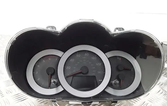 Toyota RAV 4 (XA30) Speedometer (instrument cluster) 8380042C70