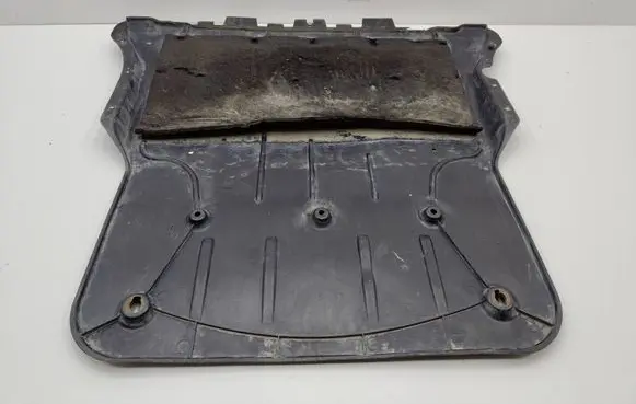 Volkswagen Golf VIII Engine splash shield/under tray 5WA825236C