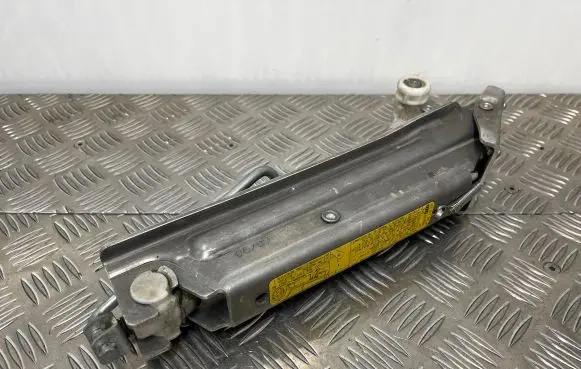Audi A8 S8 D3 4E Lift Jack 4E0011031A