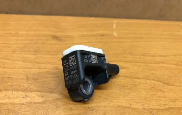 Audi A6 S6 C7 4G Airbag deployment crash/impact sensor 4H0959643