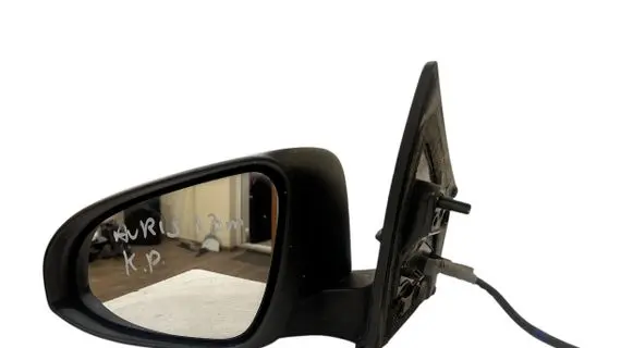 Toyota Auris E180 Front door electric wing mirror 026983
