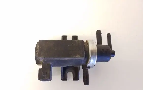 Volkswagen PASSAT B4 Turbo solenoid valve 1H0906627 72190320