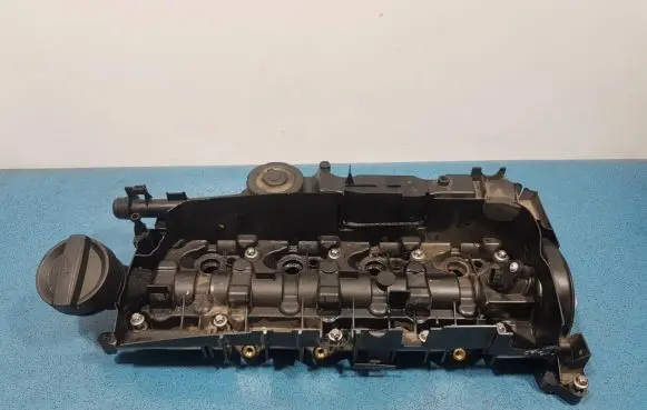 BMW Z4 E89 Rocker cam cover 8581798