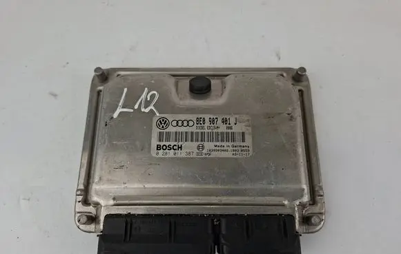 Audi A6 S6 C5 4B Engine control unit/module 8E0907401J 0281011387