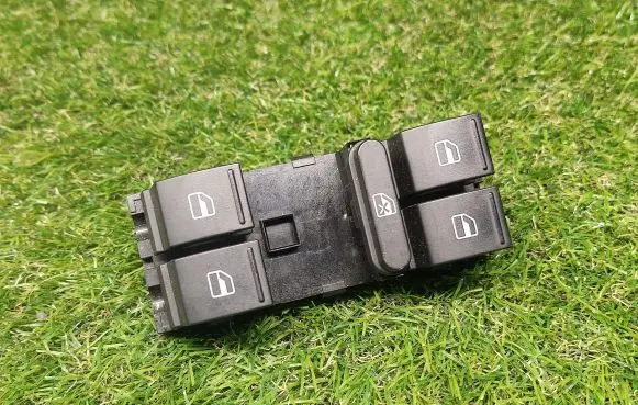 Volkswagen PASSAT CC Electric window control switch 1K4959857B