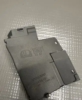Volvo XC90 Fuse box cover 31346918