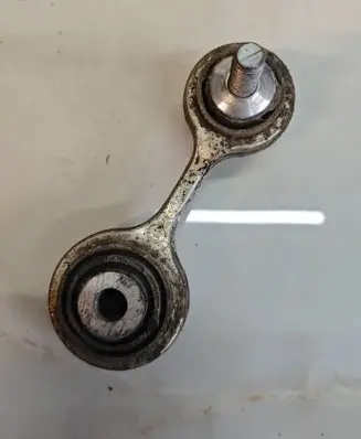 Rear control arm