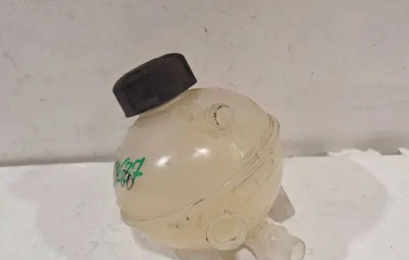Peugeot Partner III Coolant expansion tank/reservoir 9678514680