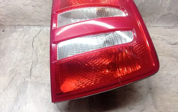 Skoda Fabia Mk1 (6Y) Rear/tail lights 6Y9945112B