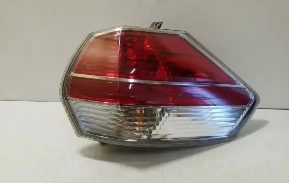 Nissan X-Trail T32 Rear/tail lights 22017939 A049628