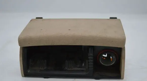 Volkswagen PASSAT B5 Ashtray (front) 3B0857961