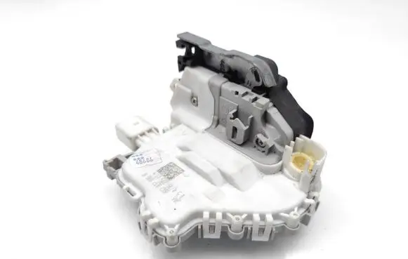 Audi A1 Front door lock 8X2837016B
