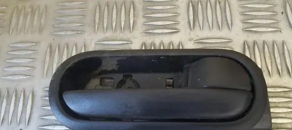 Mazda 2 Rear door interior handle