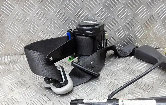 Opel Antara Front seatbelt 20TEH04957