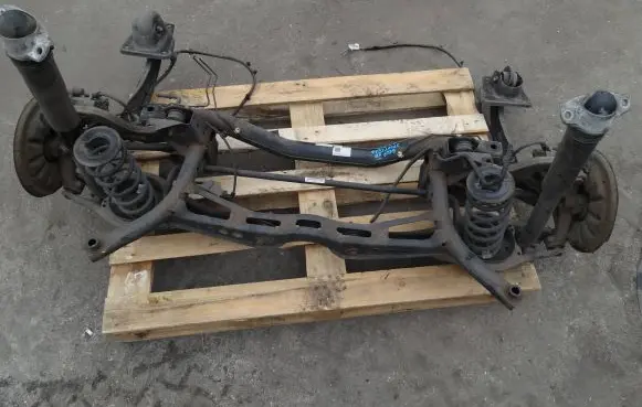 Volkswagen Golf Sportsvan Other under body part 5Q0500041DD