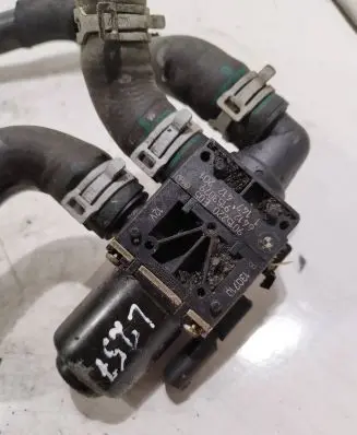 BMW 5 F10 F11 Coolant heater control valve 1147412201