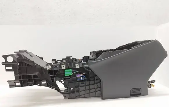 Jaguar I-Pace Center console J9D3045J40A