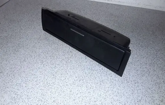 BMW 3 E46 Glove box central console 51168196115 8196115