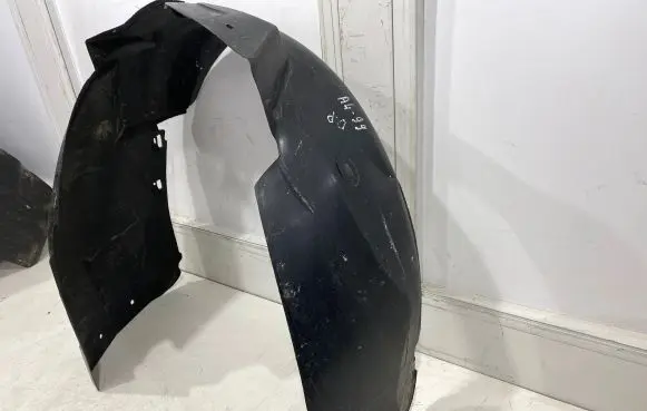 Audi A4 S4 B5 8D Front wheel arch liner splash guards 8D0821172F
