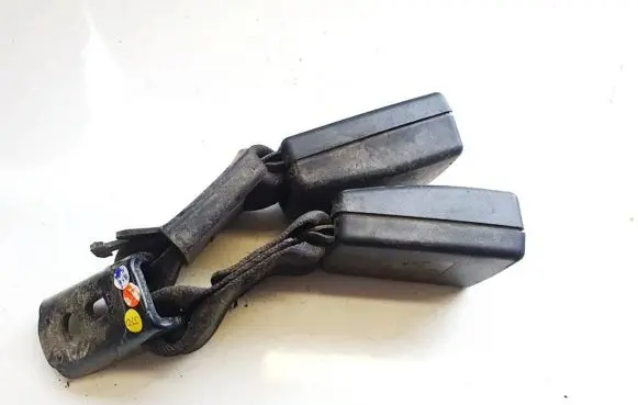 Volkswagen Jetta V Middle seatbelt buckle (rear) 5c6857739raa