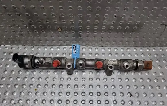Seat Ibiza IV (6J,6P) Fuel main line pipe 03P089 057130764AB
