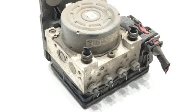 Skoda Octavia Mk3 (5E) ABS Pump 5Q0614517ET