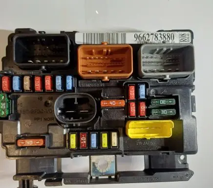 Peugeot 207 BSM Control unit 9662783880 BSMR0800