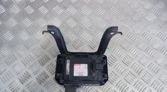 Lexus GS 300 350 430 450H Distronic sensor radar 8821030080