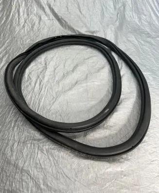 Volvo S60 Front door rubber seal 31699826