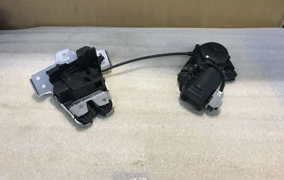 Volvo XC40 Tailgate/trunk/boot lock/catch/latch 31484594 AD7VE
