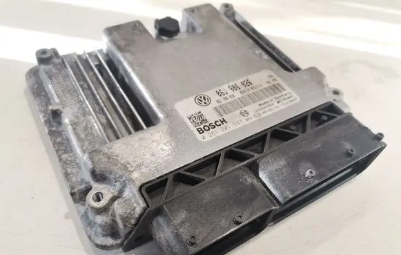 Volkswagen PASSAT B6 Engine control unit/module 06J906026 0261201537 1039S24564