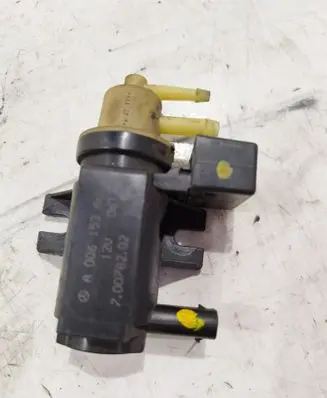 Mercedes-Benz B W245 Vacuum valve A0061536628