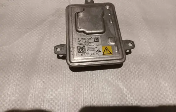 BMW 3 F30 F35 F31 Headlight ballast module Xenon 7296090