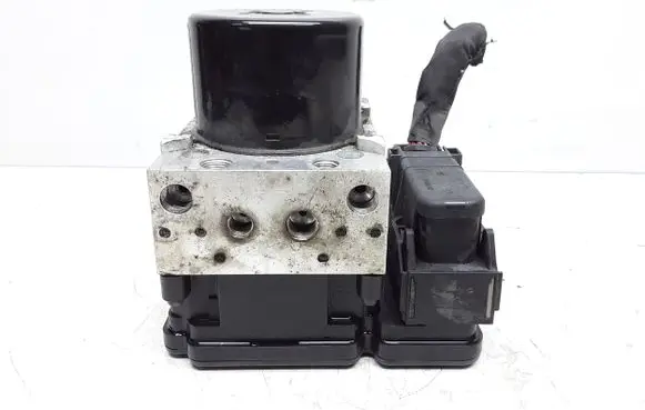 Volvo S60 ABS Pump 31273882 P31273882 AG9N2C405AB