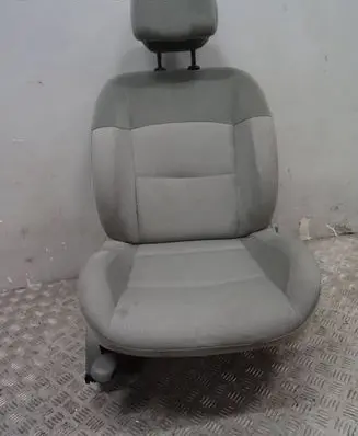 Renault Clio II Front passenger seat