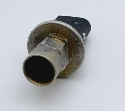Volkswagen Touran I Air conditioning (A/C) pressure sensor 1K0959126B