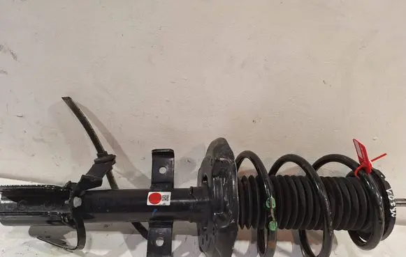 Renault Captur II Front shock absorber/damper