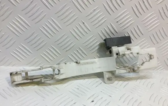 Rear door exterior handle/bracket