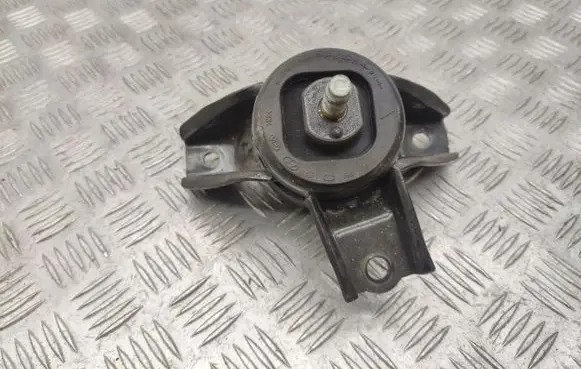 Hyundai i20 (GB IB) Engine mount bracket 21810C8000