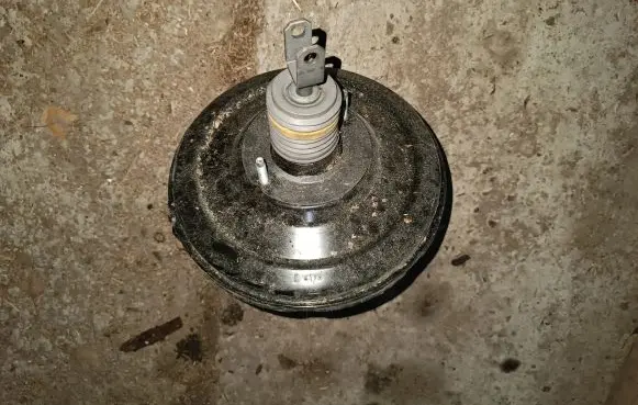 BMW X5 E70 Brake booster 32067474 679140902