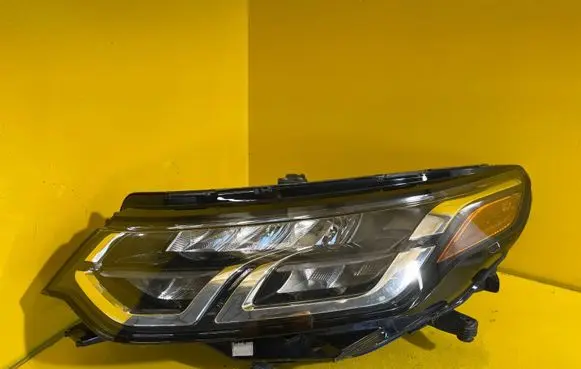 Land Rover Discovery Sport Headlight/headlamp 89910824