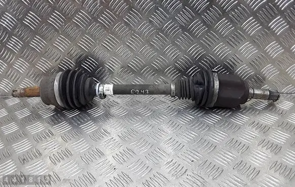 Fiat 500L Front driveshaft