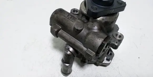 Peugeot 407 Power steering pump 9659604580