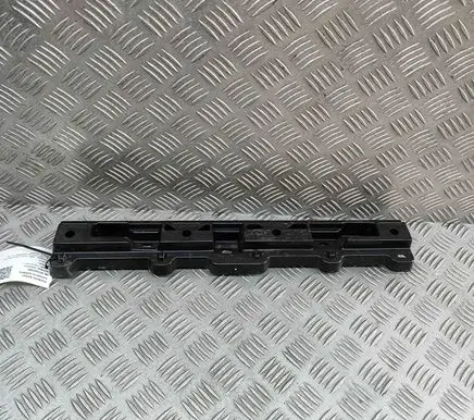 BMW 8 G14 Sill supporting ledge 7497691