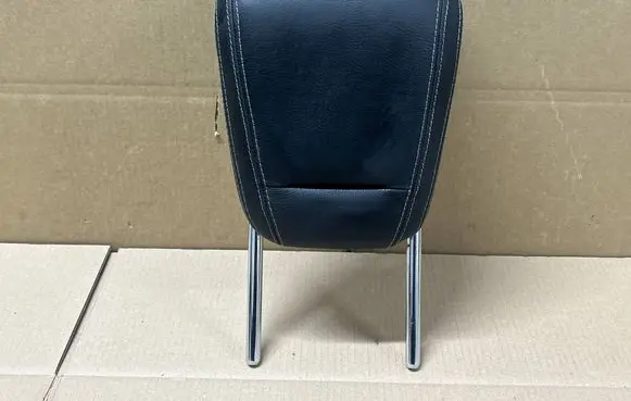 Mercedes-Benz GL X166 Third row seat headrest 