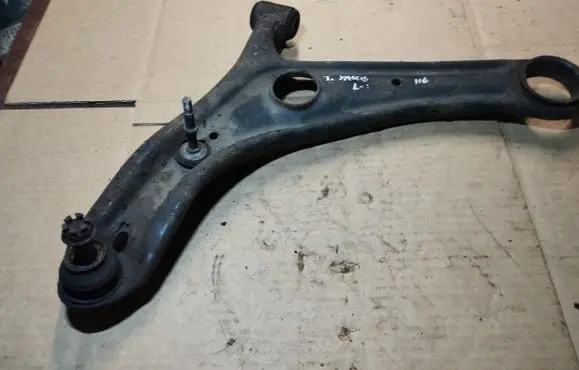 Toyota Yaris Front lower control arm/wishbone