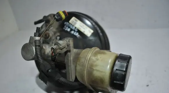 Opel Vectra C Brake booster 13126710