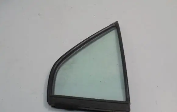 Mitsubishi Lancer Rear side window 43R-00122