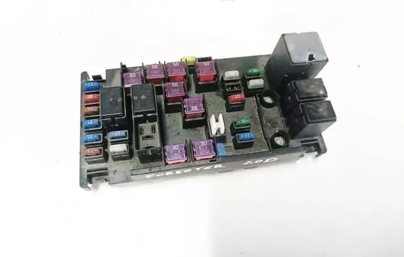 Subaru Forester SH Fuse module 82241SC020 809586